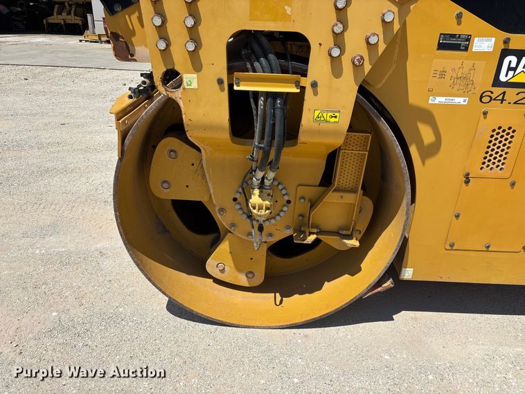 image for item EO4381 2016 Caterpillar CB68B Versa-Vibe double drum vibratory roller