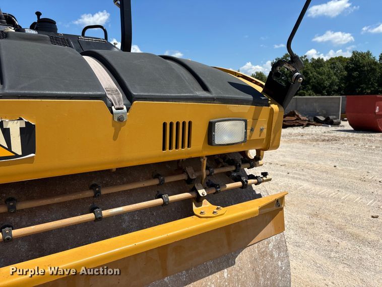 image for item EO4381 2016 Caterpillar CB68B Versa-Vibe double drum vibratory roller