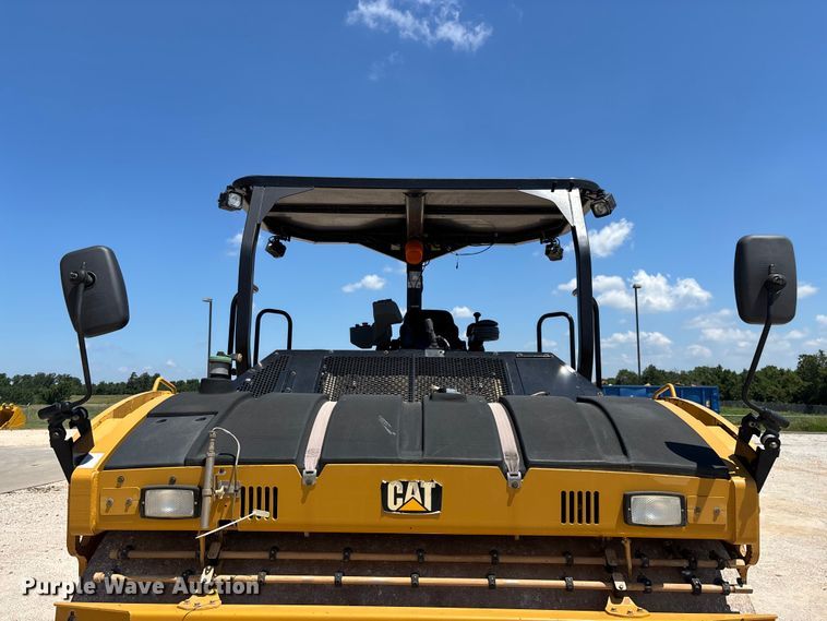image for item EO4381 2016 Caterpillar CB68B Versa-Vibe double drum vibratory roller