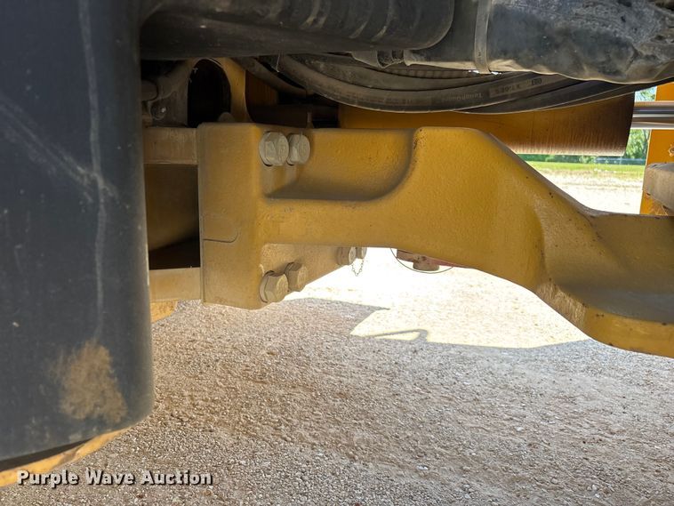 image for item EO4381 2016 Caterpillar CB68B Versa-Vibe double drum vibratory roller