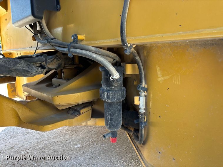 image for item EO4381 2016 Caterpillar CB68B Versa-Vibe double drum vibratory roller