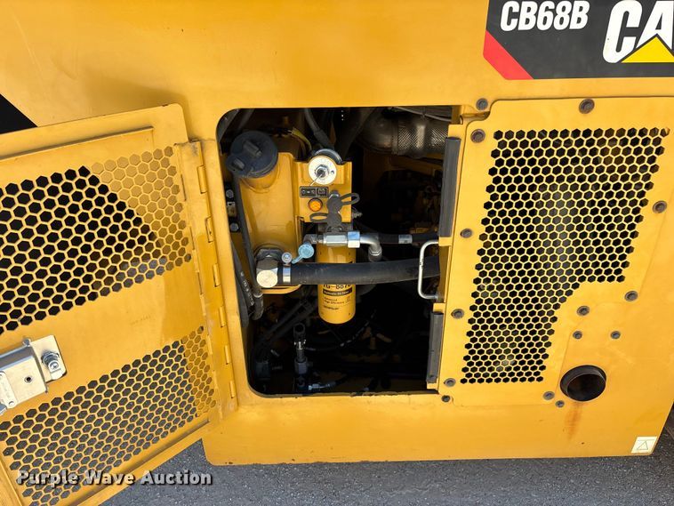 image for item EO4381 2016 Caterpillar CB68B Versa-Vibe double drum vibratory roller