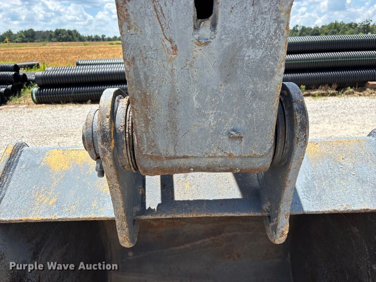 image for item EO4391 2008 John Deere 200D LC excavator
