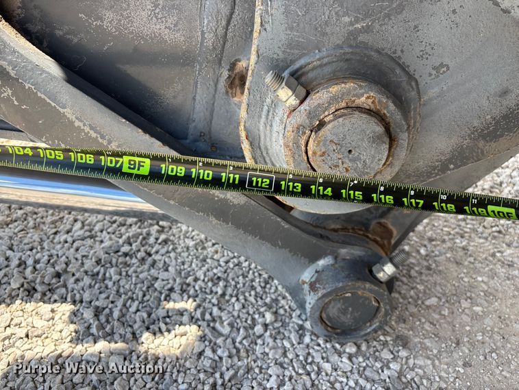 image for item EO4391 2008 John Deere 200D LC excavator