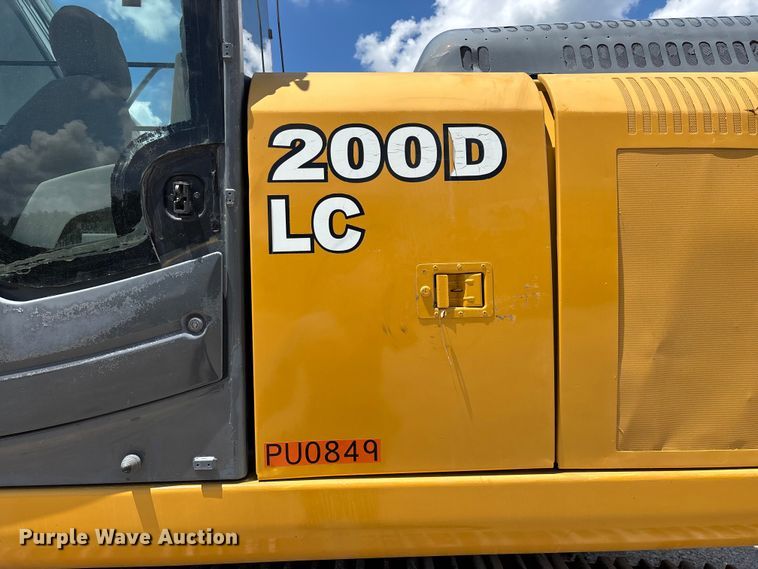 image for item EO4391 2008 John Deere 200D LC excavator