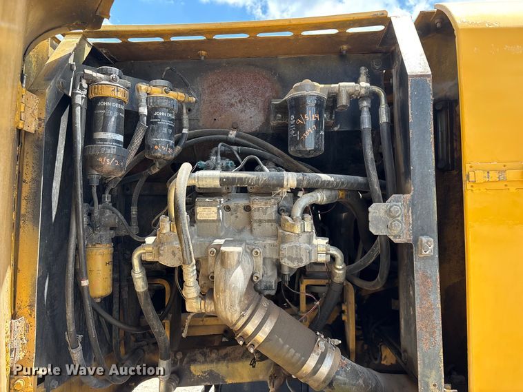 image for item EO4391 2008 John Deere 200D LC excavator