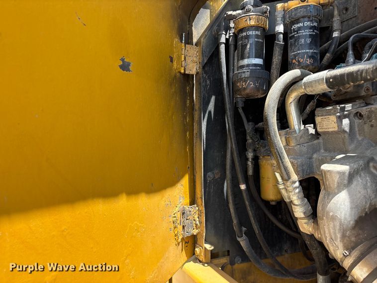 image for item EO4391 2008 John Deere 200D LC excavator