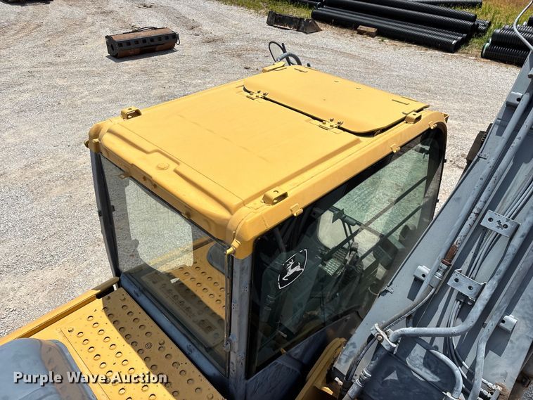 image for item EO4391 2008 John Deere 200D LC excavator