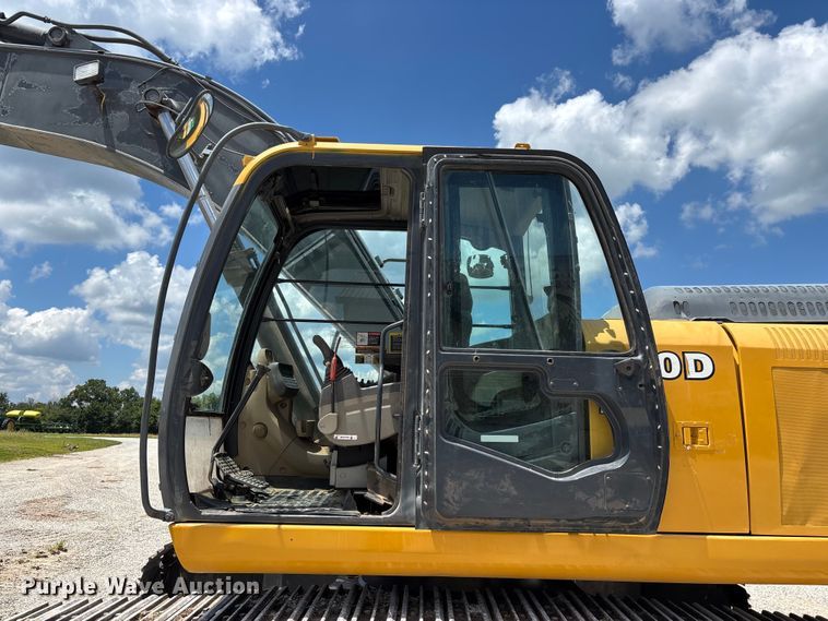 image for item EO4391 2008 John Deere 200D LC excavator