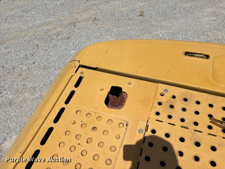 image for item EO4391 2008 John Deere 200D LC excavator