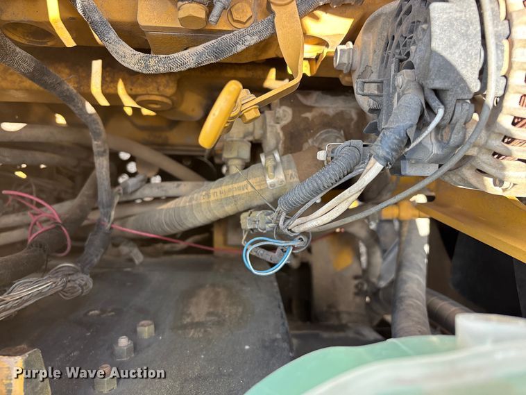 image for item EO4391 2008 John Deere 200D LC excavator
