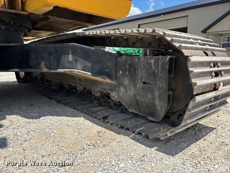 image for item EO4391 2008 John Deere 200D LC excavator