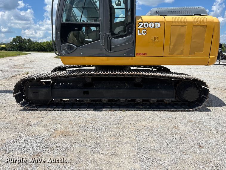 image for item EO4391 2008 John Deere 200D LC excavator