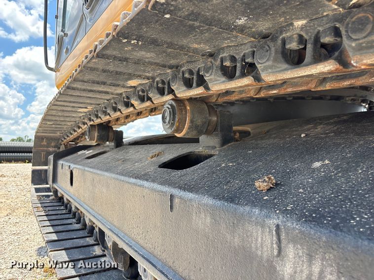 image for item EO4391 2008 John Deere 200D LC excavator