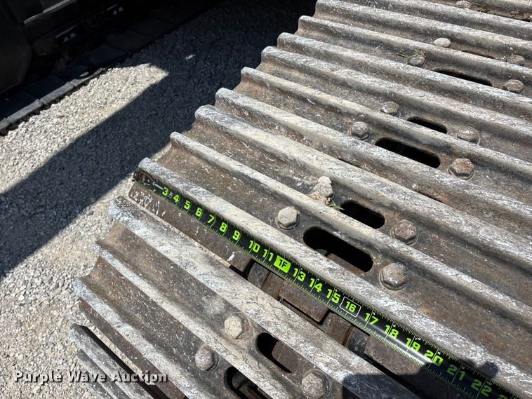 image for item EO4391 2008 John Deere 200D LC excavator