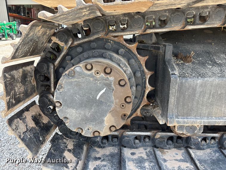 image for item EO4391 2008 John Deere 200D LC excavator