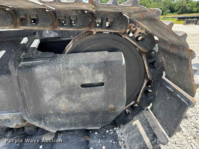 image for item EO4391 2008 John Deere 200D LC excavator