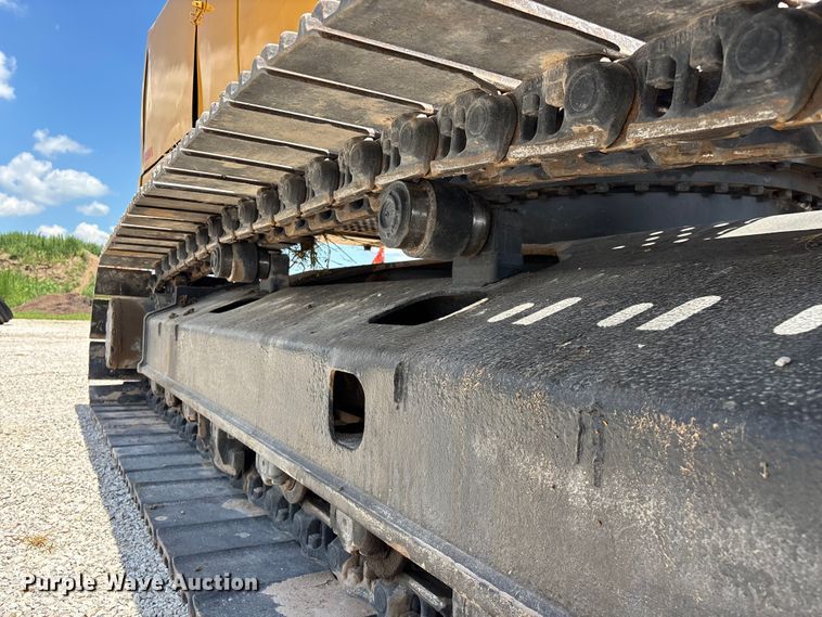 image for item EO4391 2008 John Deere 200D LC excavator