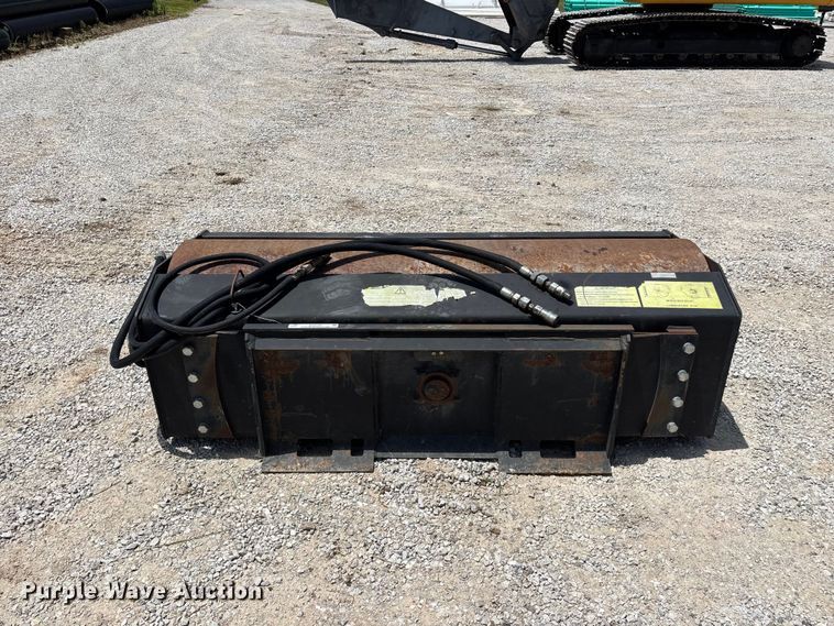 image for item EO4392 Skid steer vibratory roller