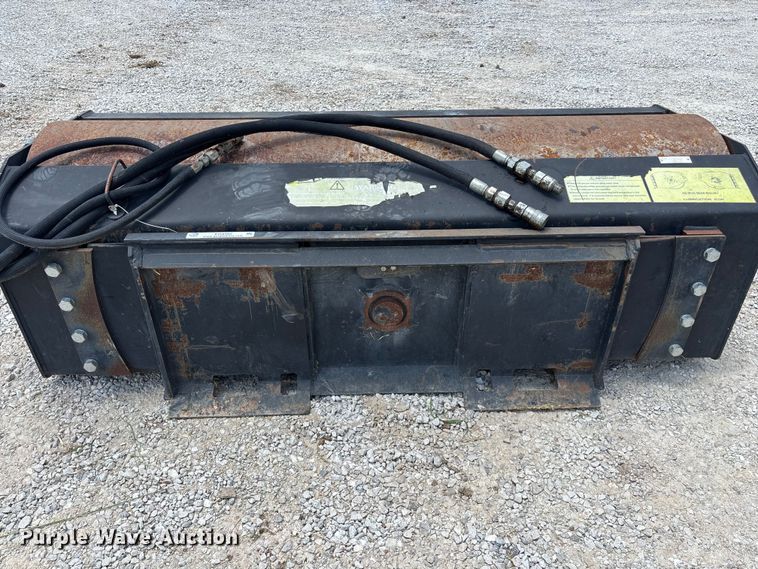 image for item EO4392 Skid steer vibratory roller