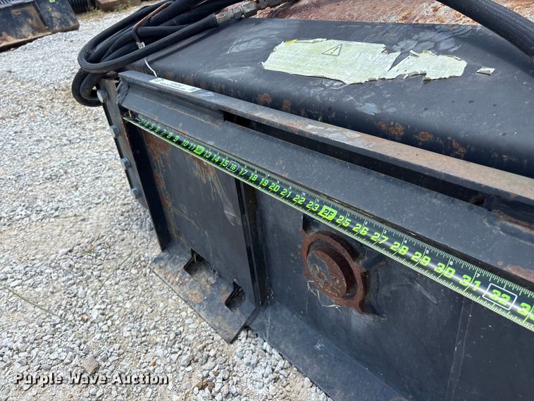 image for item EO4392 Skid steer vibratory roller