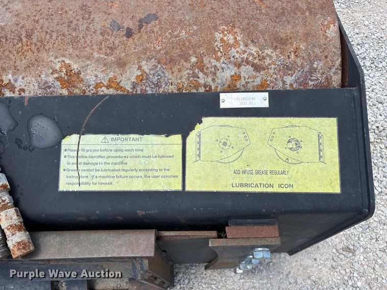 image for item EO4392 Skid steer vibratory roller