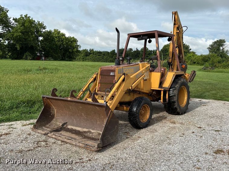 Case 480E backhoe