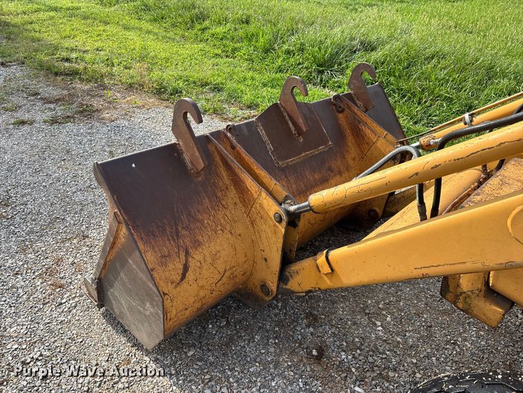 image for item EO4394 Case 480E backhoe