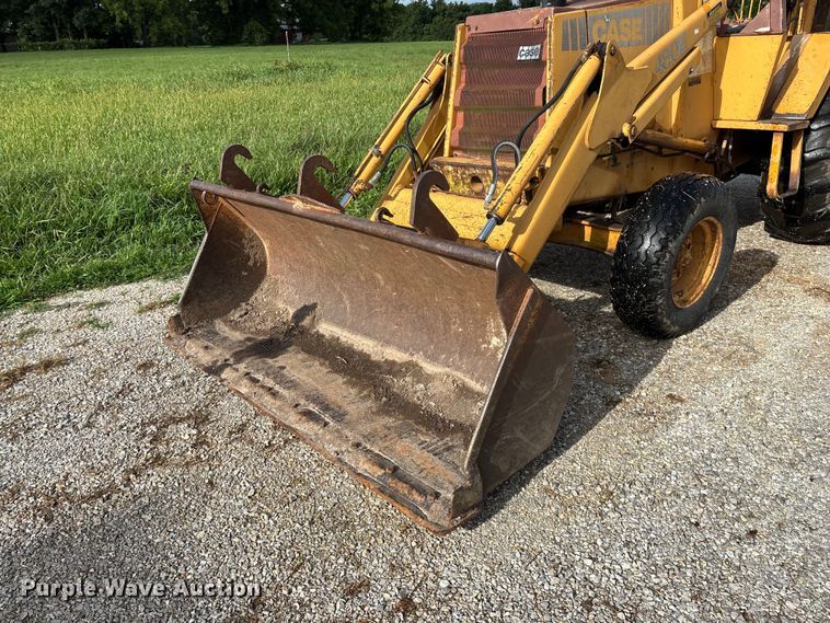 image for item EO4394 Case 480E backhoe