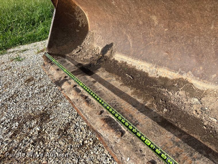 image for item EO4394 Case 480E backhoe