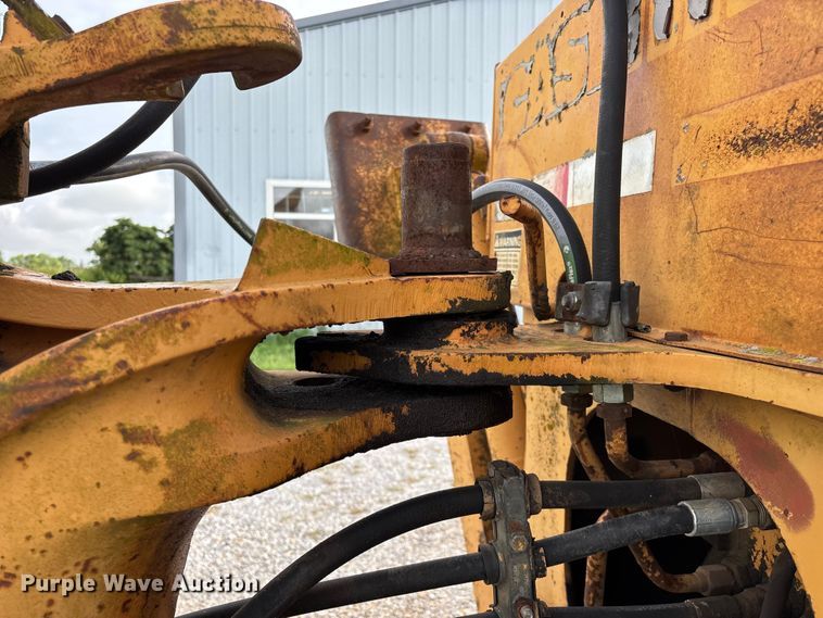 image for item EO4394 Case 480E backhoe