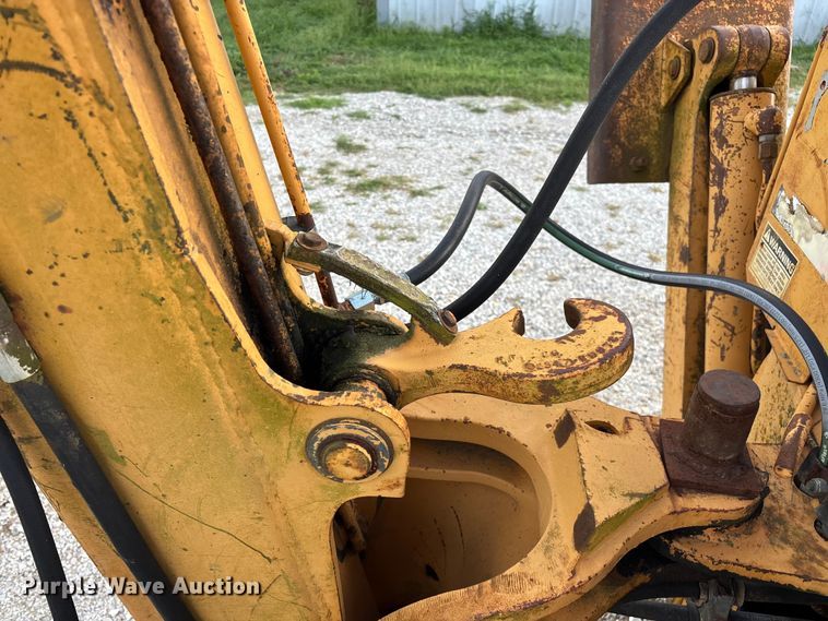 image for item EO4394 Case 480E backhoe