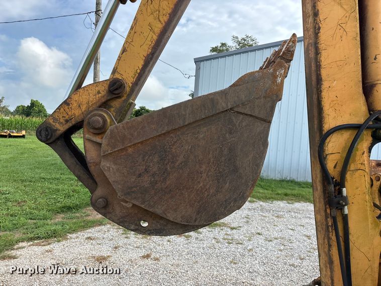 image for item EO4394 Case 480E backhoe
