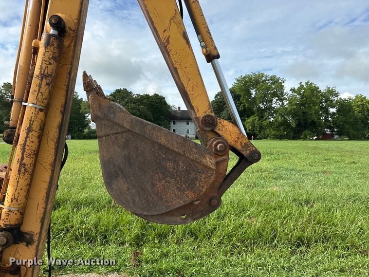 image for item EO4394 Case 480E backhoe