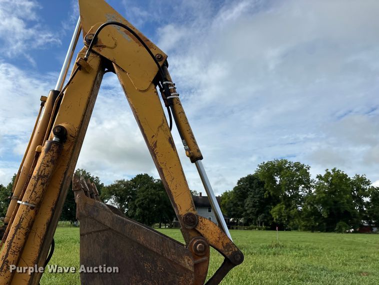 image for item EO4394 Case 480E backhoe