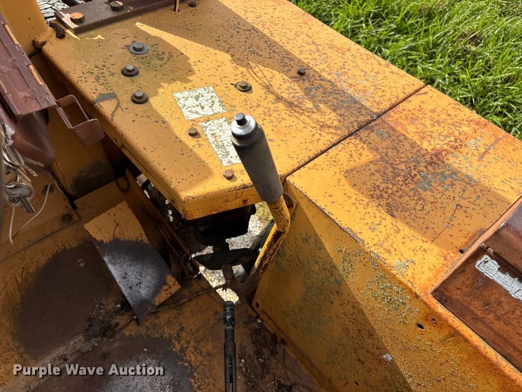 image for item EO4394 Case 480E backhoe