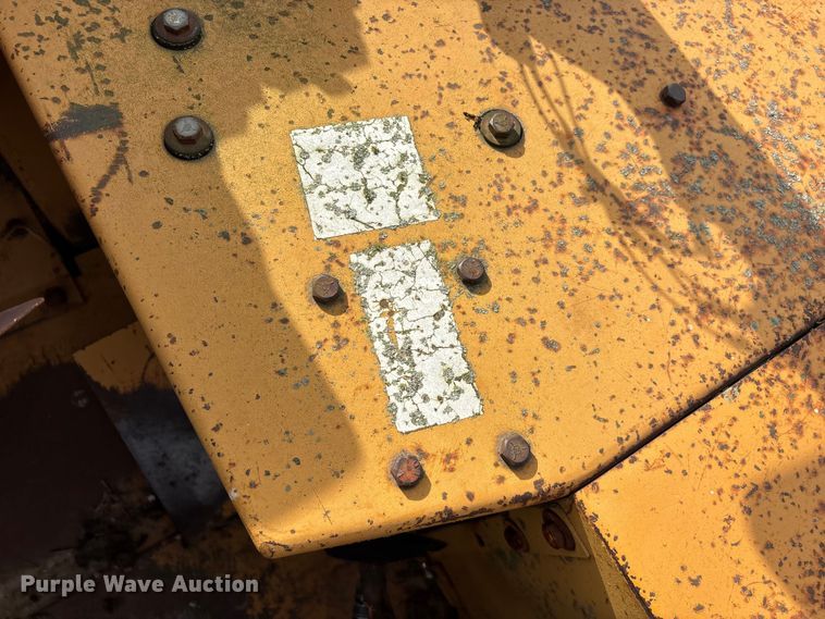 image for item EO4394 Case 480E backhoe