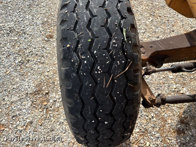 image for item EO4394 Case 480E backhoe