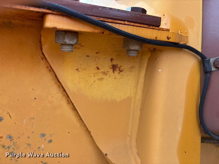 image for item EO4394 Case 480E backhoe