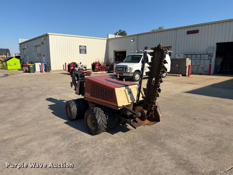 image for item EO8541 2003 Ditch Witch 410SXD vibratory cable plow