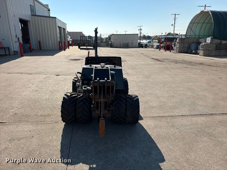 image for item EO8541 2003 Ditch Witch 410SXD vibratory cable plow