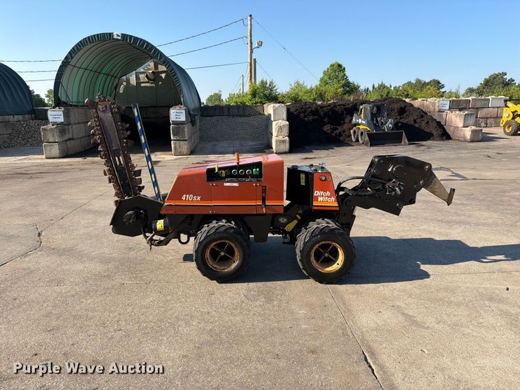 image for item EO8541 2003 Ditch Witch 410SXD vibratory cable plow