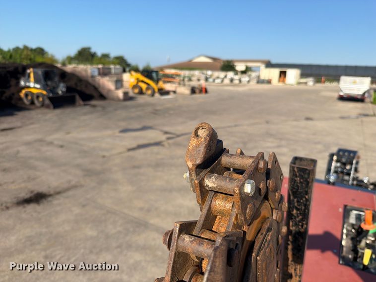 image for item EO8541 2003 Ditch Witch 410SXD vibratory cable plow