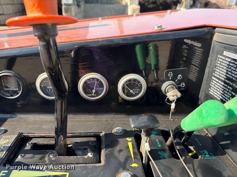 image for item EO8541 2003 Ditch Witch 410SXD vibratory cable plow