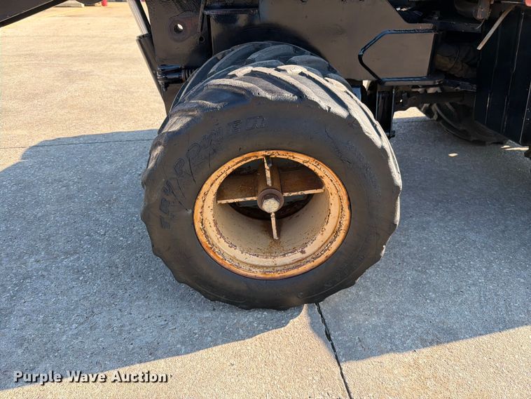 image for item EO8541 2003 Ditch Witch 410SXD vibratory cable plow