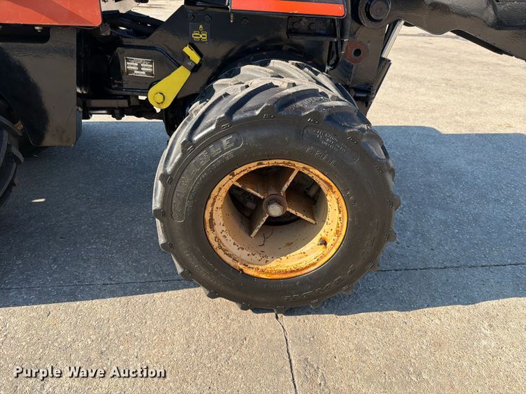 image for item EO8541 2003 Ditch Witch 410SXD vibratory cable plow