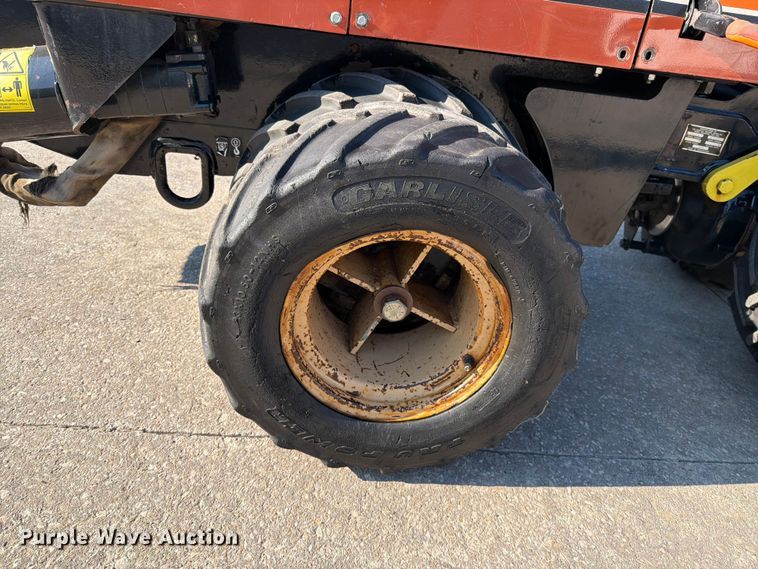 image for item EO8541 2003 Ditch Witch 410SXD vibratory cable plow