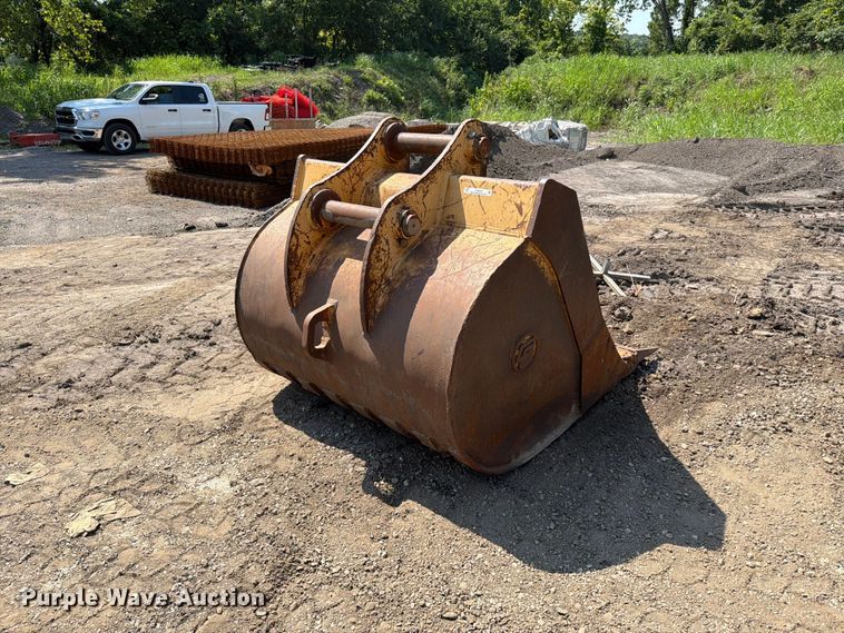 image for item EO8644 CF bucket