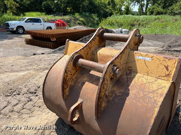image for item EO8644 CF bucket