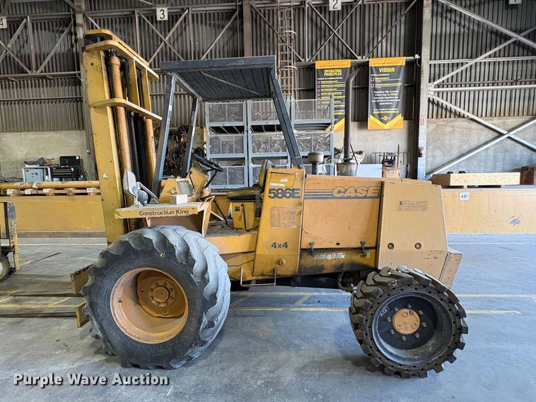 image for item EP3002 Case 580 E forklift